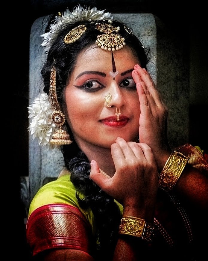 Maithri performing Bharatanatyam